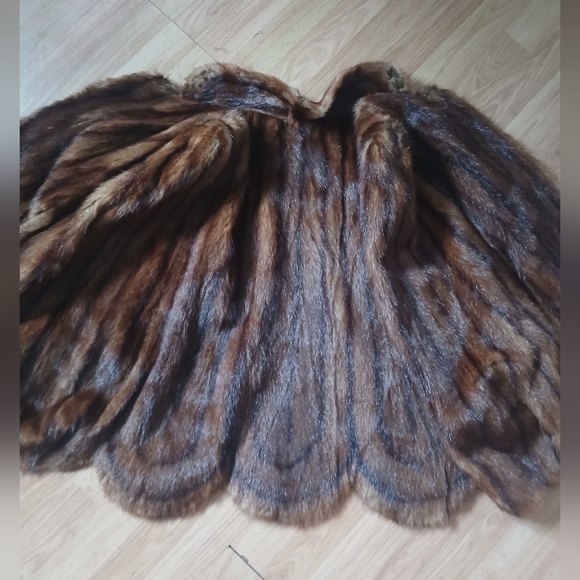 L.Bamberger & CO. Newark Elegant Brown Fur Mink Stole Wrap - Picture 5 of 16